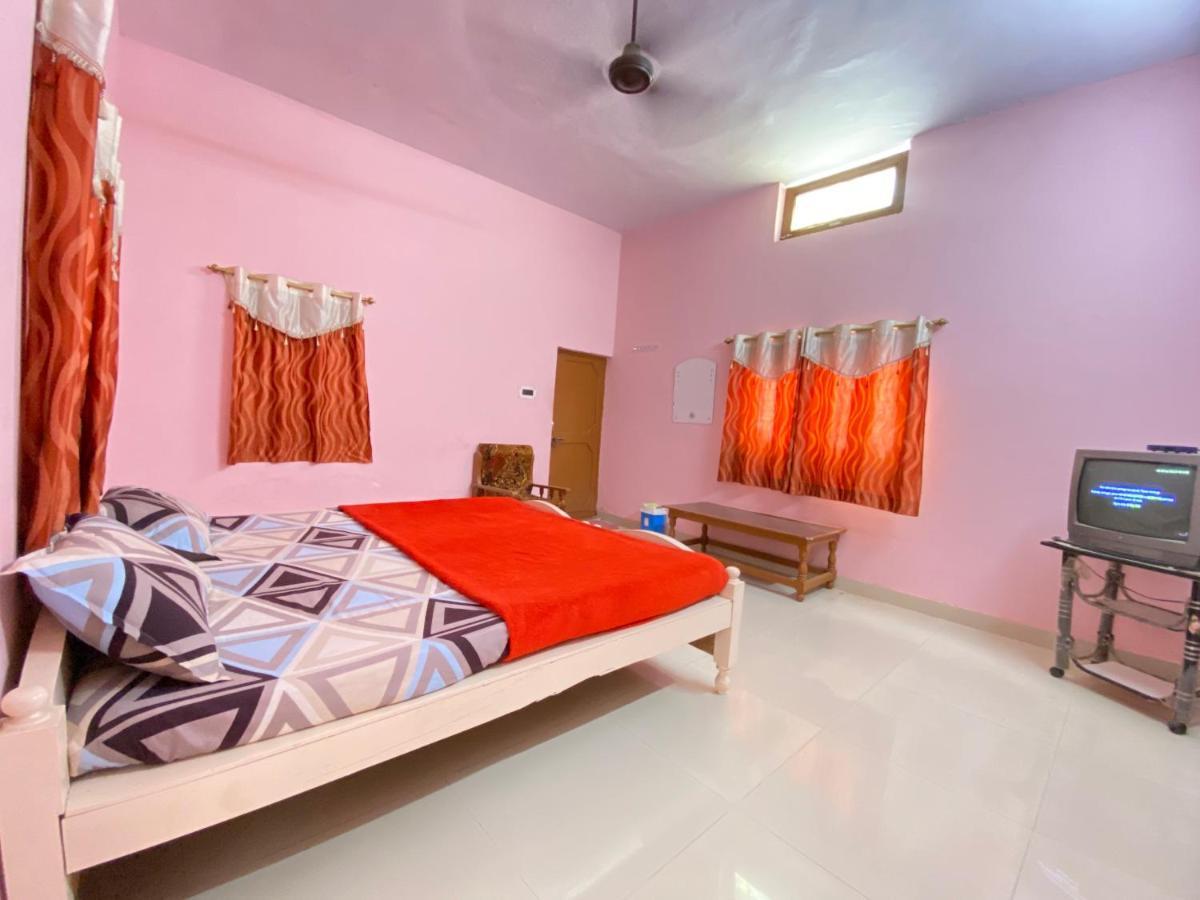 Hotel Shri Mahant Orchha 5 Mint Walking From Ram Raja Temple Eksteriør bilde