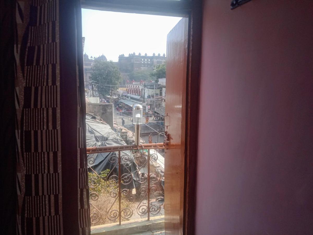 Hotel Shri Mahant Orchha 5 Mint Walking From Ram Raja Temple Eksteriør bilde